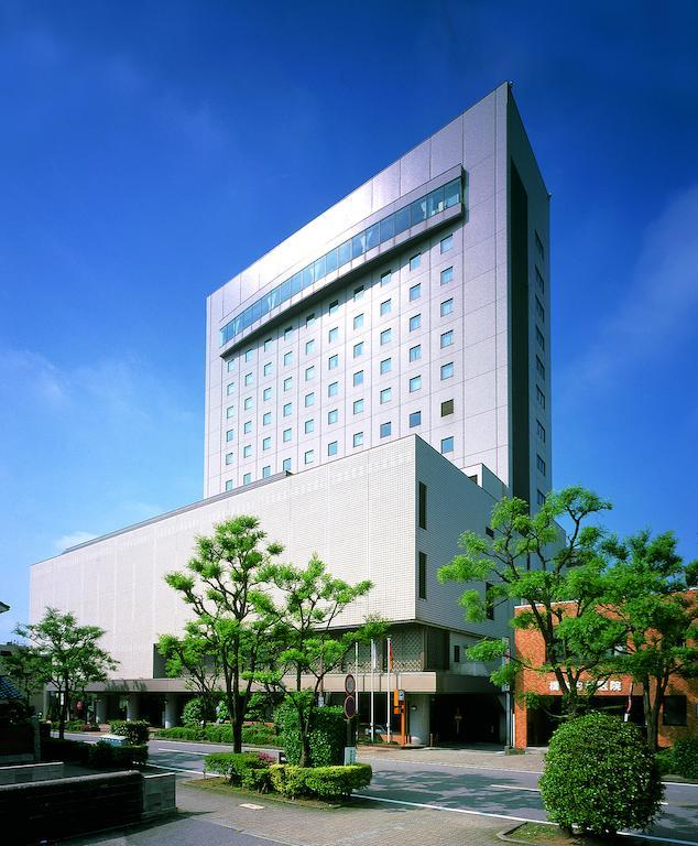 Hotel New Otani Takaoka Exteriör bild